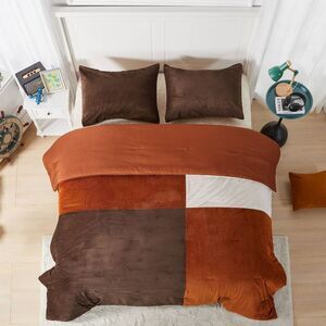 Mingled Threads - Seek Full/Queen Corduroy Comforter Brown